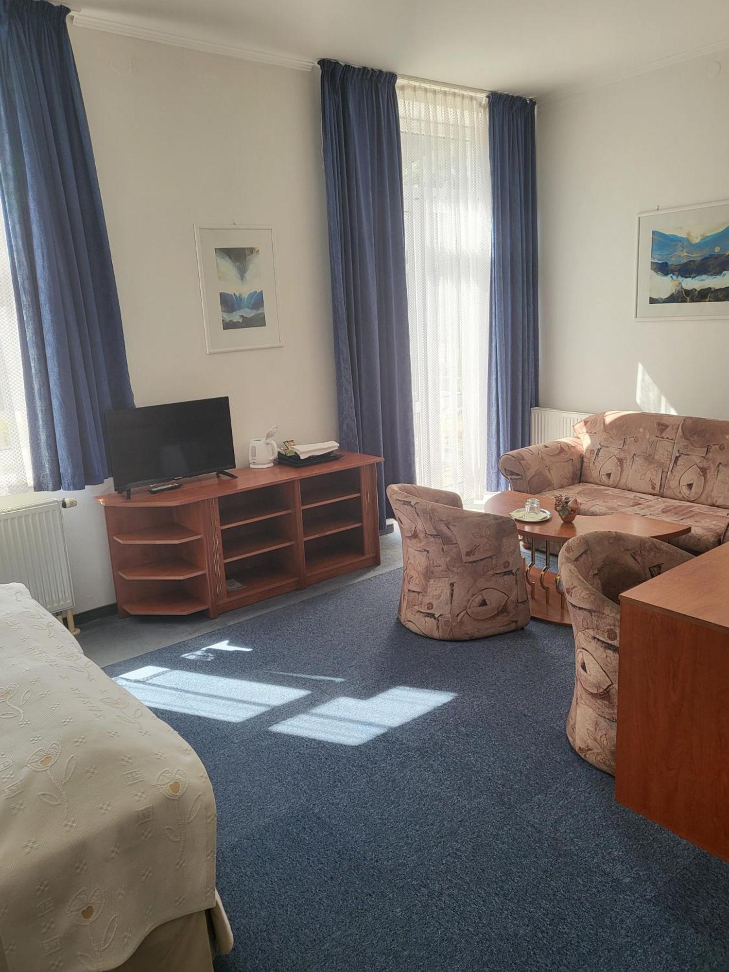 Hotel Margit Trencianske Teplice Ngoại thất bức ảnh